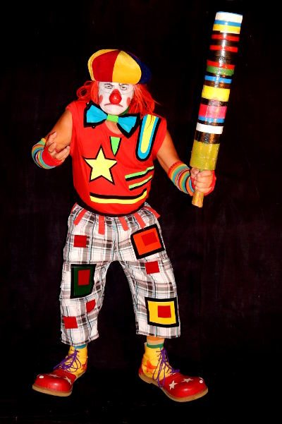 Clown Roberto et sa massue clown